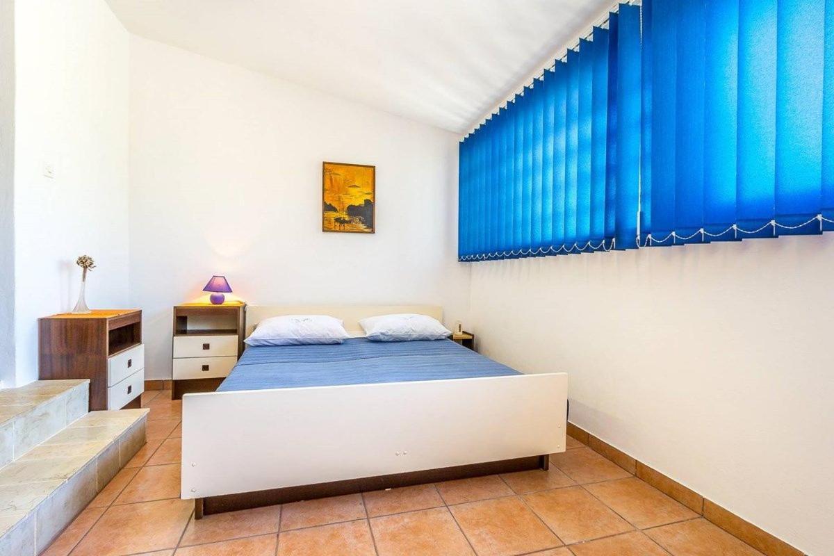Apartments Dragica Valbandon Экстерьер фото