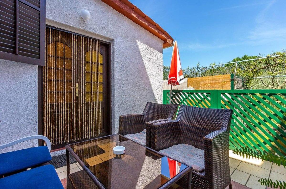 Apartments Dragica Valbandon Экстерьер фото