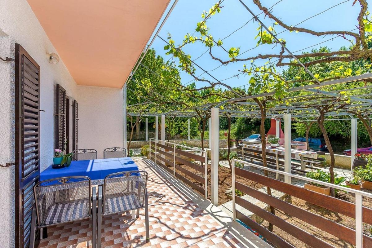 Apartments Dragica Valbandon Экстерьер фото