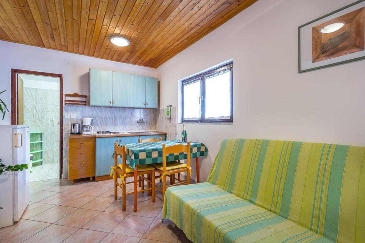 Apartments Dragica Valbandon Экстерьер фото