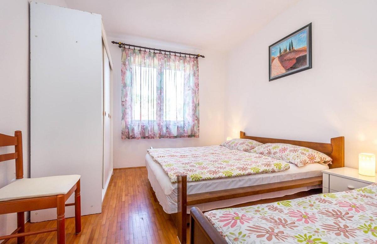 Apartments Dragica Valbandon Экстерьер фото